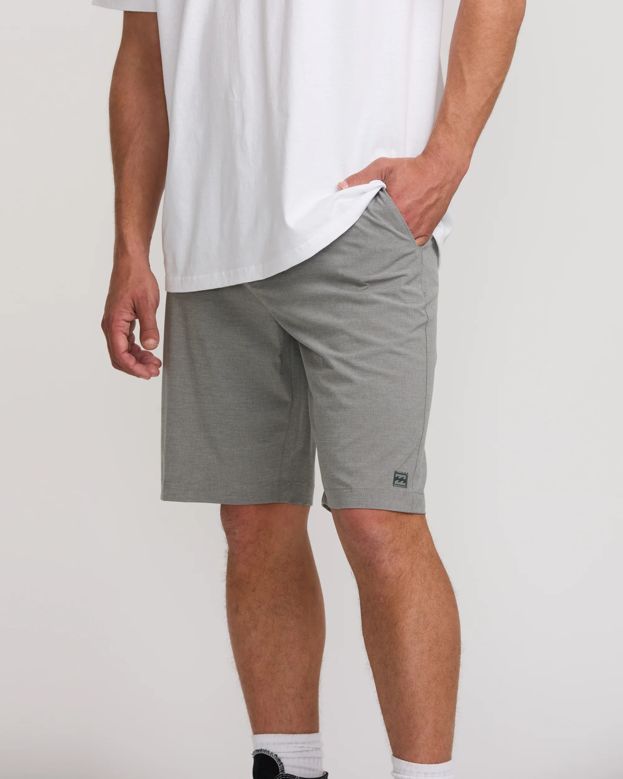 Crossfire Submersible 21" Hybrid Shorts - Gray - Image 3