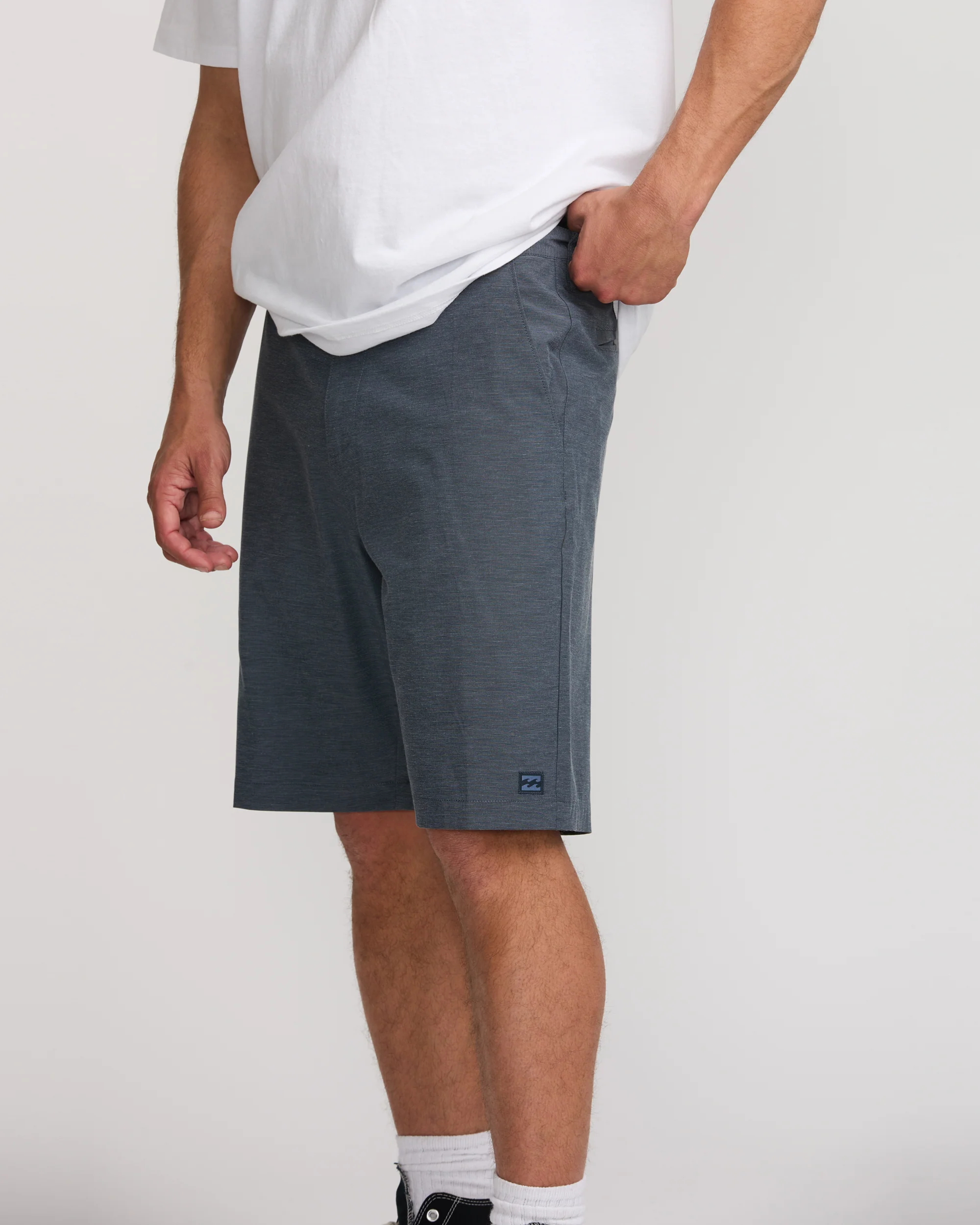 Crossfire Submersible 21" Hybrid Shorts - True Navy - Image 5