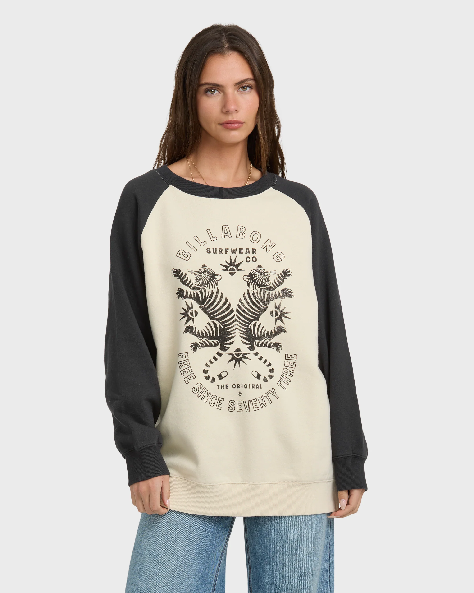 Emmers Raglan Crewneck Sweatshirt - Black Sands