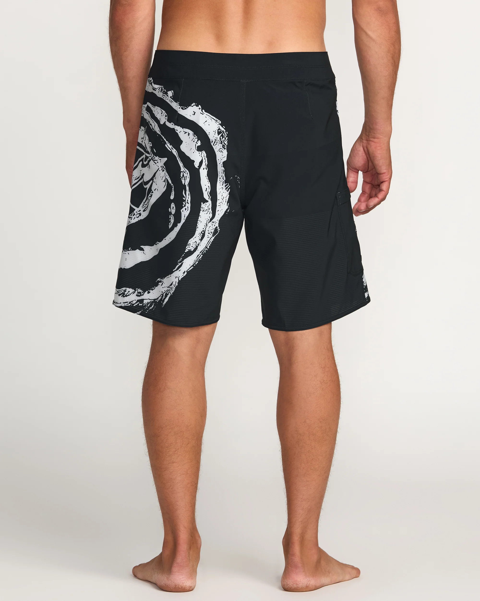 Formula Airlite 19" Boardshorts - Black - Image 2