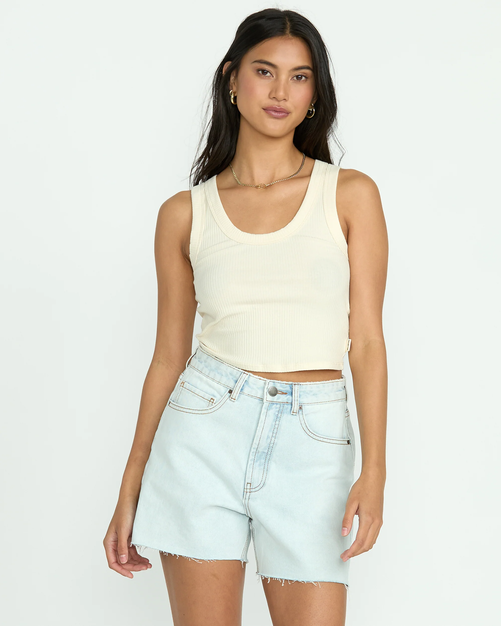 Riley Cut-Off Denim Shorts - Acid Wash - Image 4