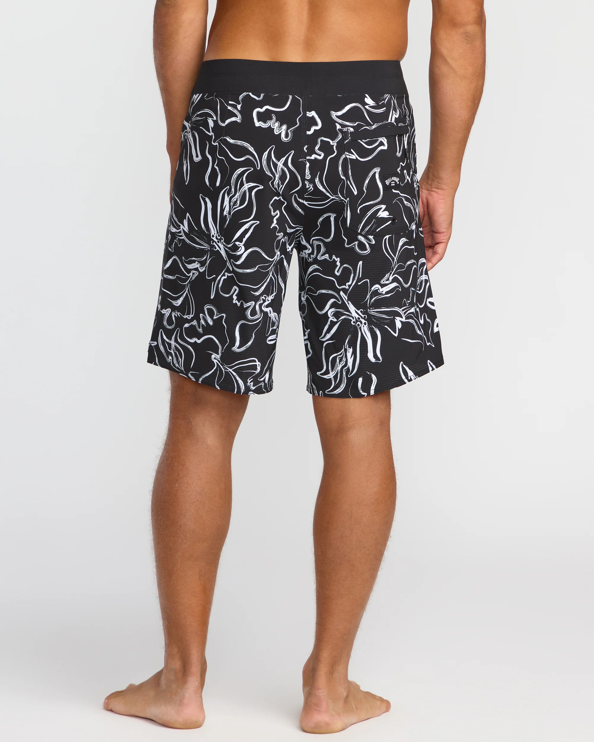Sundays Airlite 19" Boardshorts - Black White - Image 5
