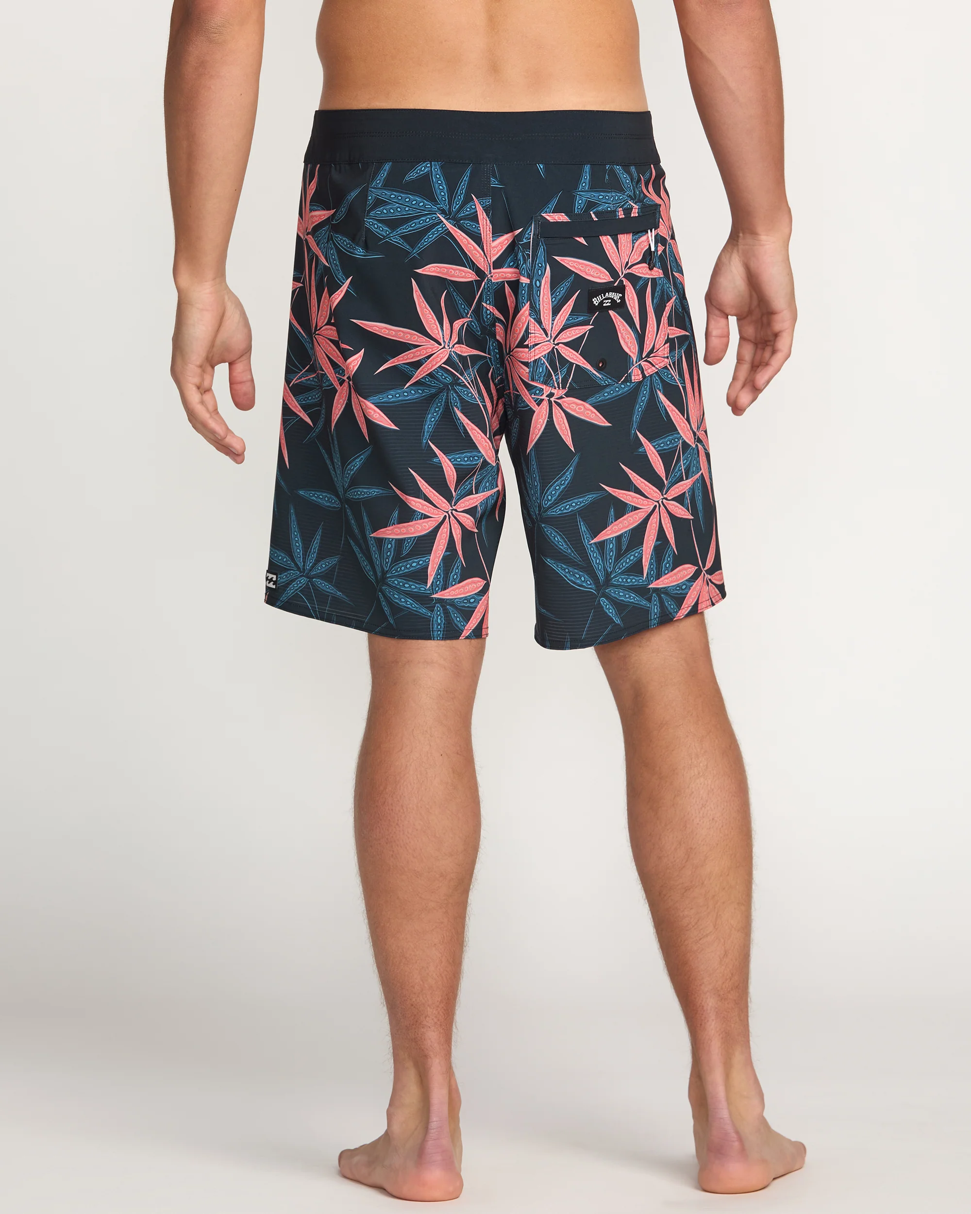 Sundays Airlite 19" Boardshorts - Deep Blue - Image 2