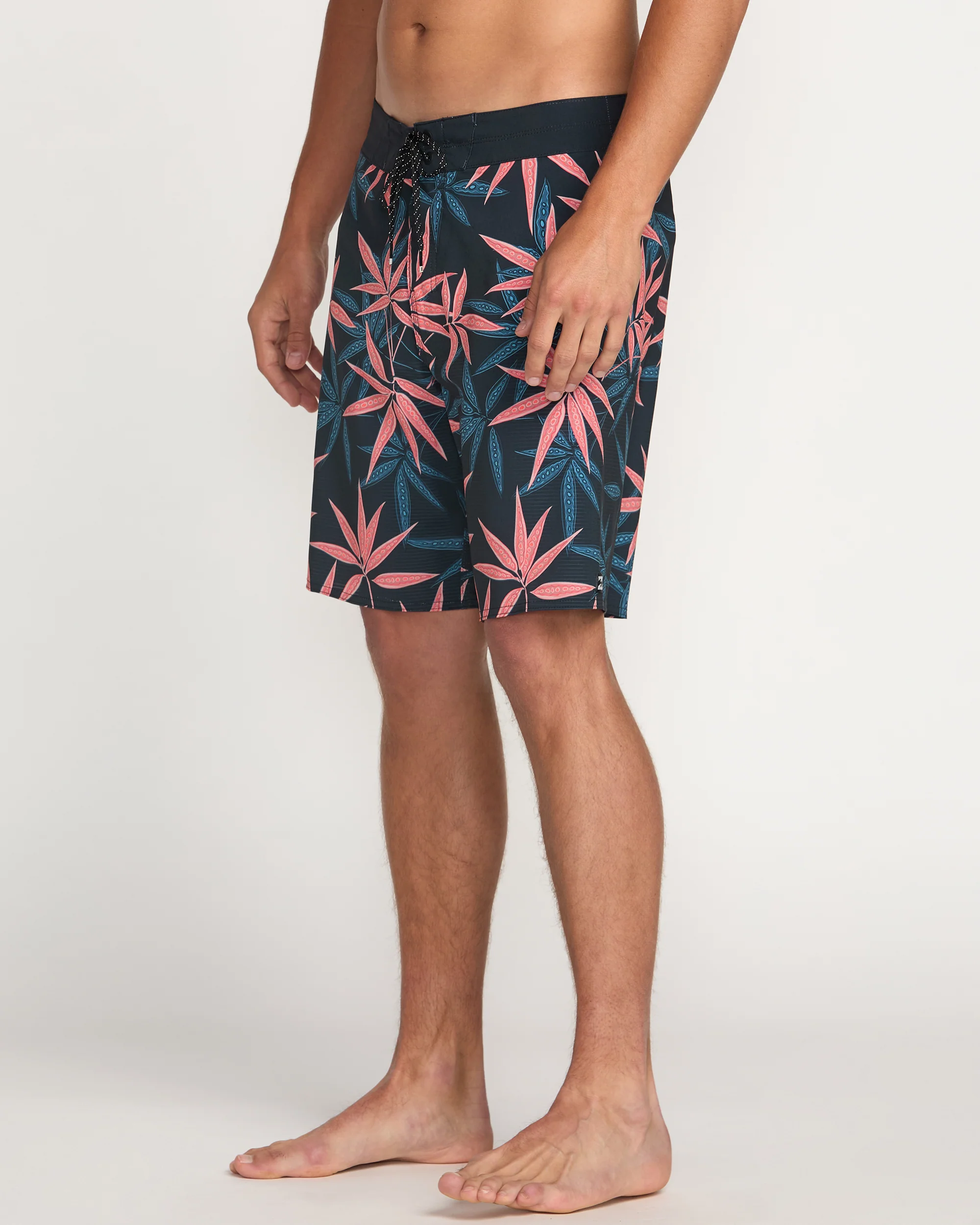 Sundays Airlite 19" Boardshorts - Deep Blue - Image 7