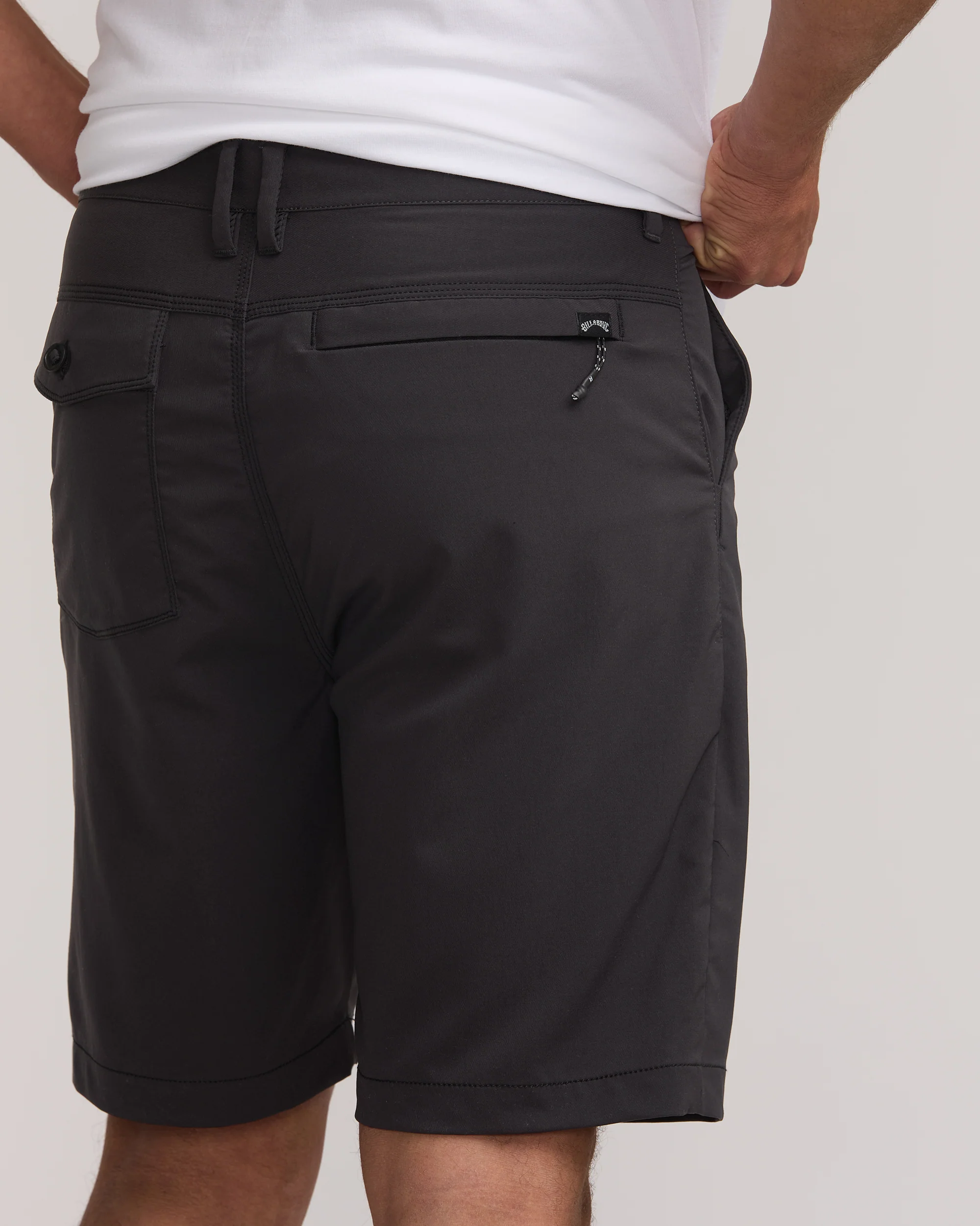Surftrek Journey 20" Hybrid Shorts - Black - Image 7